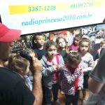 O programa Rádio Escola deste mês de novembro teve a presença da escola de educação infantil a Sementinha; Foi na segunda-feira à tarde, dia 12.