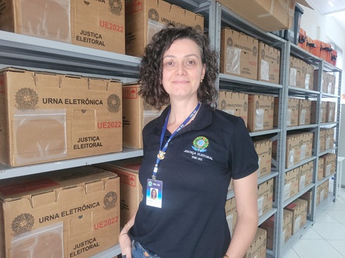 Andreia Colovini, chefe do cartório eleitoral sede espumoso 4ª zona eleitoral, fala sobre as mudanças no processo eleitoral em Selbach